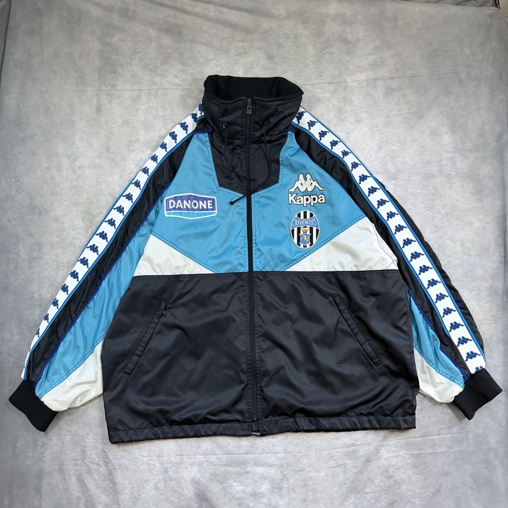 Vintage 1992/1993 Kappa Juventus Soccer Track Jacket with embroidered logo